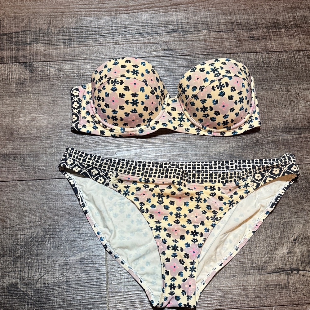 Tory Burch Floral Bikini 👙